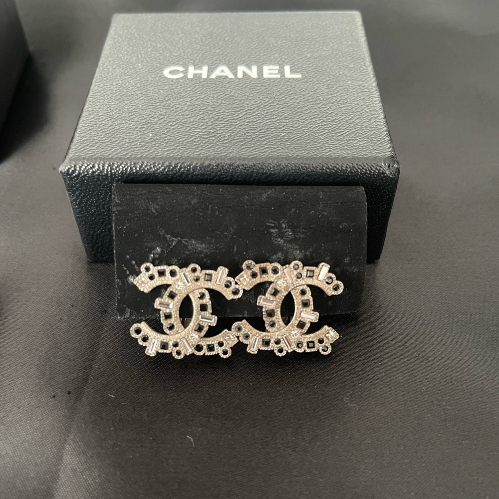 Chanel CC clip on earrings